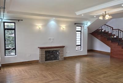 4 Bed Villa with En Suite at Runda Close - 2