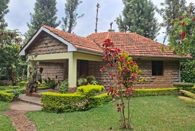 2 Bed House with En Suite at Off Mimosa Rd - 2
