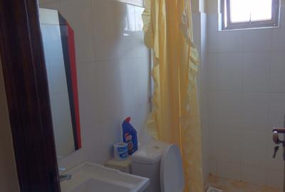 Serviced 2 Bed Apartment with En Suite at Kilimani - 4