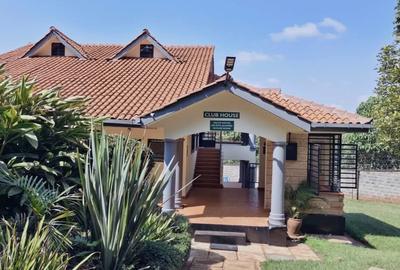 4 Bed Townhouse with En Suite in Rosslyn - 4