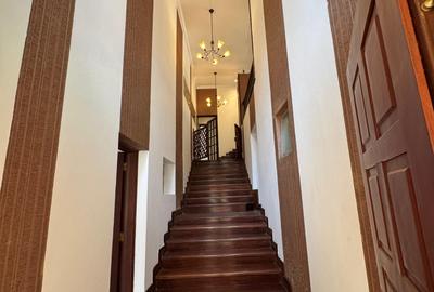 5 Bed Villa with Swimming Pool in Muthaiga - 3