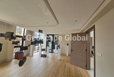 5 Bed Townhouse with En Suite in Brookside - 2