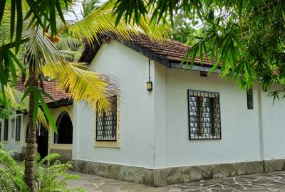 3 Bed House with En Suite at Kanamai - 4