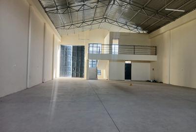 260,000 ft² Warehouse with Fibre Internet in Eastern ByPass - 2