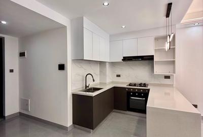 1 Bed Apartment with En Suite at Kindaruma Road - 4