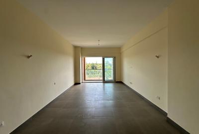 3 Bed Apartment with En Suite at Parklands - 2