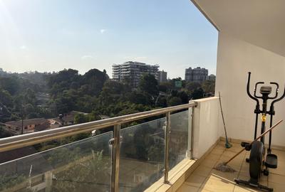 3 Bed Apartment with En Suite in Brookside - 2