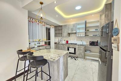 Serviced 2 Bed Apartment with En Suite in Brookside