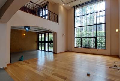 4 Bed Townhouse with En Suite in Lavington - 2