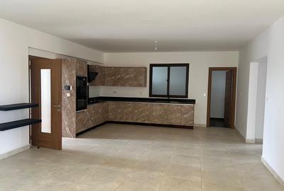 2 Bed Apartment with En Suite in Rhapta Road - 3