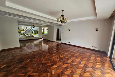 4 Bed Apartment with En Suite in Riverside - 4