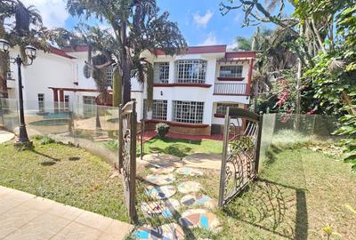 5 Bed House with En Suite in Nyari - 3