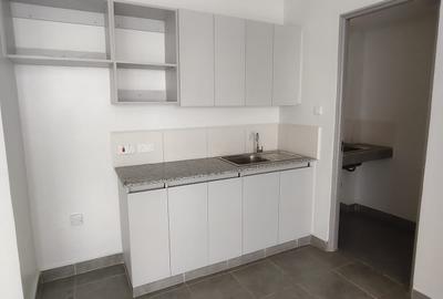 2 Bed Apartment with En Suite in Garden Estate - 3