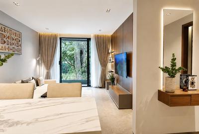 Furnished 1 Bed Apartment with En Suite at Un Cresent - 2