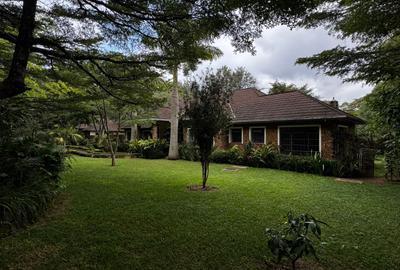 3 Bed House with En Suite at Windridge - 2