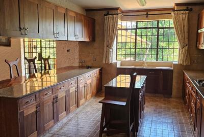 3 Bed House with En Suite at Spring Valley - 3