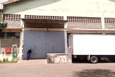 8,700 ft² Warehouse with Parking in Ruaraka - 4