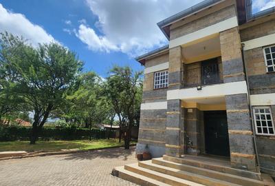 4 Bed House with En Suite at Rimpa