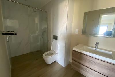 2 Bed Apartment with En Suite in Riverside - 4