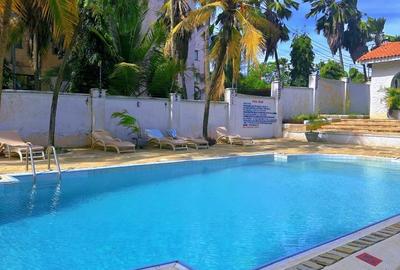 7 Bed Villa with En Suite at 1St Avanue