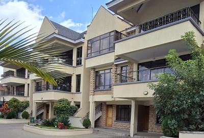 5 Bed Townhouse with En Suite at Convent Drive - 3