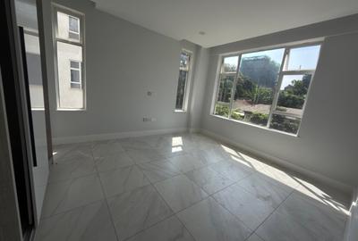 1 Bed Apartment with Swimming Pool in Rhapta Road - 3