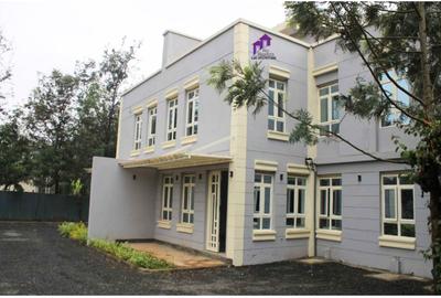 4 Bed Townhouse with En Suite at Silanga Road - 2