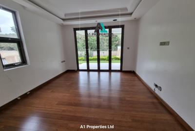 5 Bed Townhouse with En Suite in Karen - 4