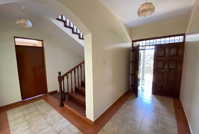 4 Bed Villa with En Suite at Old Runda - 4
