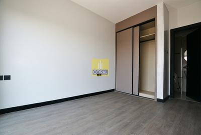 2 Bed Apartment in Westlands Area - 3