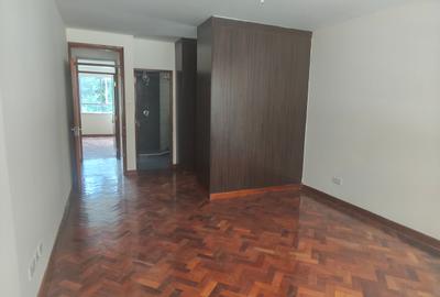 3 Bed Apartment with En Suite at Parklands - 2