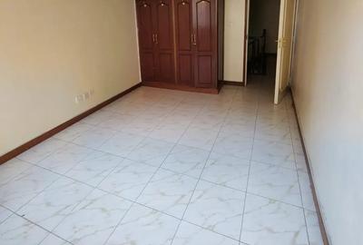 3 Bed House with Staff Quarters in Kileleshwa - 3