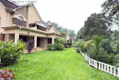 5 Bed Townhouse with En Suite at Rosslyn
