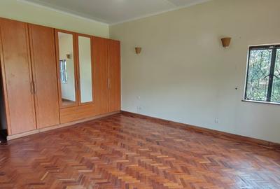 4 Bed Townhouse with En Suite at Karen - 4