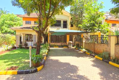 4 Bed Townhouse with En Suite at Lavington Road - 3