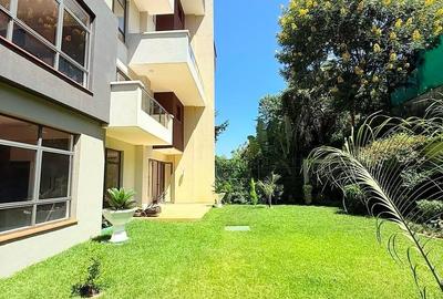 Serviced 4 Bed Apartment with En Suite in Gigiri