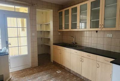 4 Bed Villa with En Suite at Langata - 3