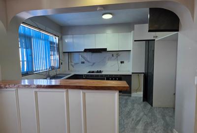 3 Bed Apartment with En Suite in Kileleshwa - 4