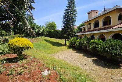 5 Bed House with En Suite in Runda - 4