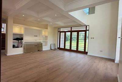 4 Bed House with Swimming Pool at B - 2