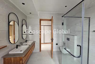 4 Bed Apartment with En Suite in Loresho - 4