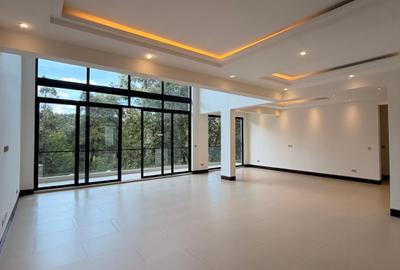5 Bed Townhouse with En Suite in Kitisuru