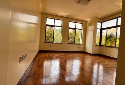 1 Bed Apartment with En Suite at Kilimani Nairobi Kenya - 3