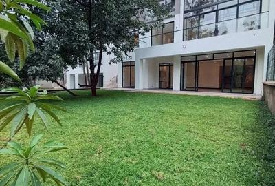 5 Bed Townhouse with En Suite at Peponi