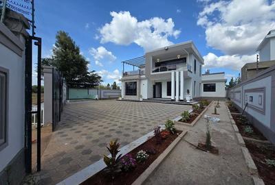4 Bed House with En Suite at Mugutha
