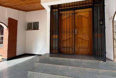 5 Bed House with En Suite in Gigiri - 2