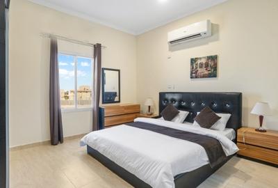 4 Bed Apartment with Swimming Pool at 5Th Parklands Avenue - 2