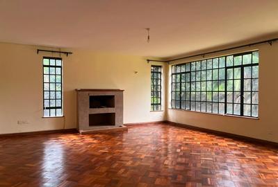 4 Bed Villa with En Suite in Runda - 2
