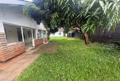 Commercial Property with Service Charge Included in Riverside - 2