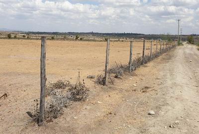 1,821 m² Land in Kitengela - 3